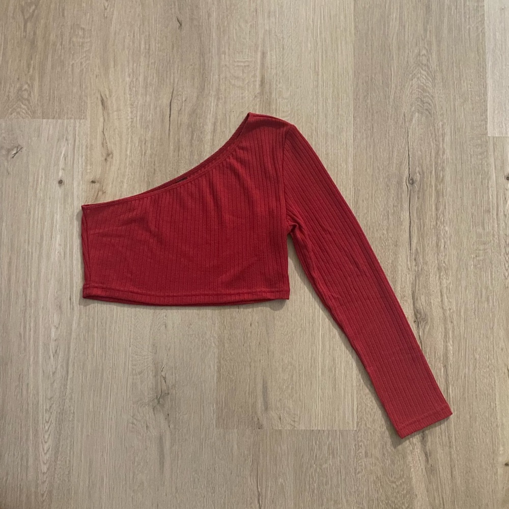 Red One Shoulder Long Sleeve Crop Top
